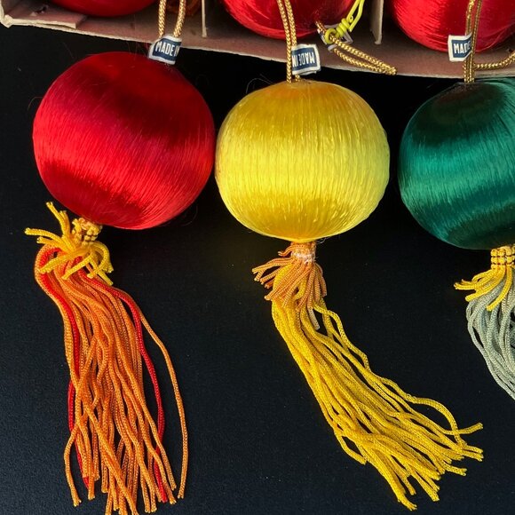 Vintage Japan Satin 1 3/4" Ornaments with Tassel -1 dozen boxed - Picture 6 of 13